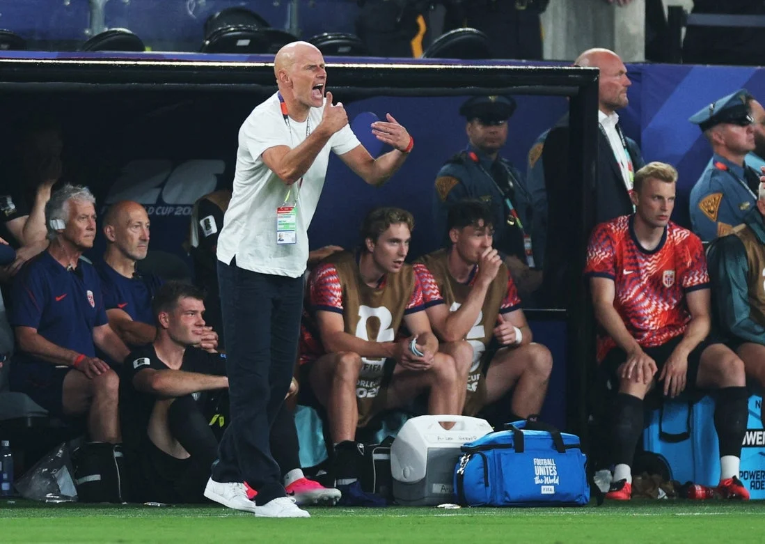 Pitch Quality Sparks Debate as Norway Climbs in World Cup Standings