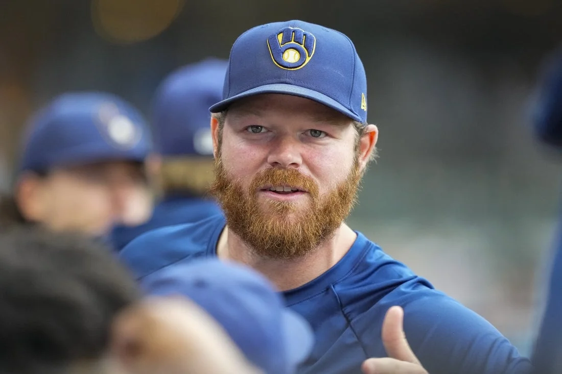 Milwaukee Brewers Triumph in Extra Innings Against Cincinnati Reds